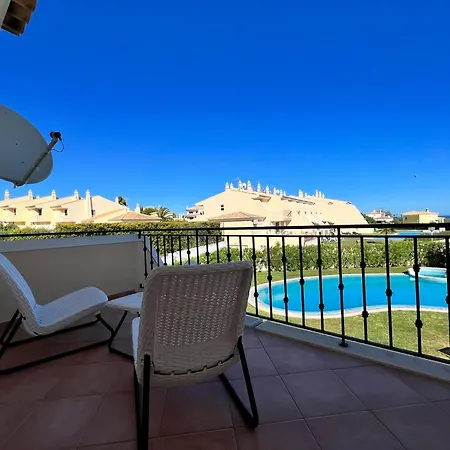 Filipa Iii - Beachfront With Jacuzzi * アルブフェイラ